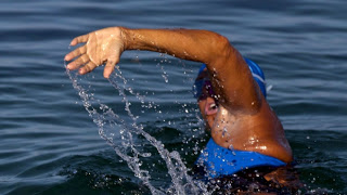 64χρονη κολύμπησε από την Κούβα στη Φλόριντα! [video] - Φωτογραφία 1