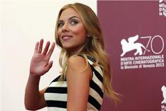 Scarlett Johansson: Απόβαση στη Βενετία
