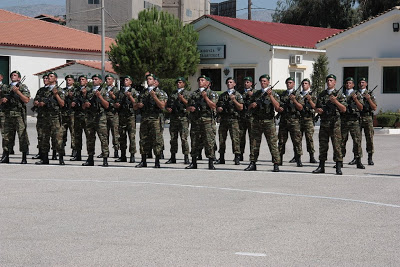 ΑΠΟΝΟΜΗ ΠΤΥΧΙΩΝ-ΔΙΑΚΡΙΤΙΚΩΝ ΠΤΕΡΥΓΩΝ ΣΤΟΥΣ ΕΥΕΛΠΙΔΕΣ IV ΤΑΞΗΣ - Φωτογραφία 4