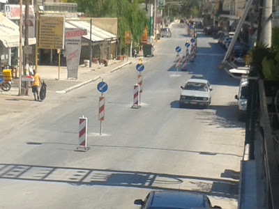 Μήνυμα αναγνώστη: Ανάποδα κινούνται τα αυτοκίνητα στη Νέα Πέραμο... λόγω έργων αποχέτευσης - Φωτογραφία 2