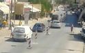 Μήνυμα αναγνώστη: Ανάποδα κινούνται τα αυτοκίνητα στη Νέα Πέραμο... λόγω έργων αποχέτευσης - Φωτογραφία 1