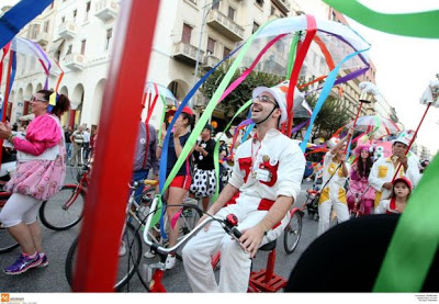 Οι Πατρινοί καρναβαλιστές τρέλαναν τη Θεσσαλονίκη! - Δείτε φωτο από την απογευματινή παρέλαση - Φωτογραφία 7