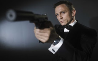 Ξεχάστε το μυστηριώδη 007 Ντάνιελ Κρεγκ… Έρχεται ο χιουμορίστας! - Φωτογραφία 1