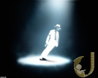 Τελικά πώς ο Michael Jackson έκανε την εξωγήινη αυτή χορευτική φιγούρα; Βρήκαμε την εξήγηση! (εικόνες και βίντεο) - Φωτογραφία 1
