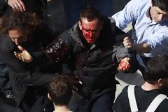 Το Σαββατοκύριακο της τυφλής βίας