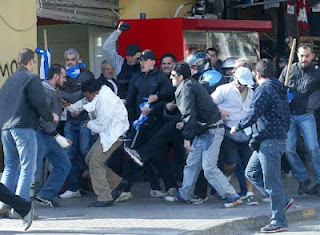 Κρούσματα ρατσιστικής βίας εναντίον μεταναστών σ' όλη την Ελλάδα! - Φωτογραφία 1