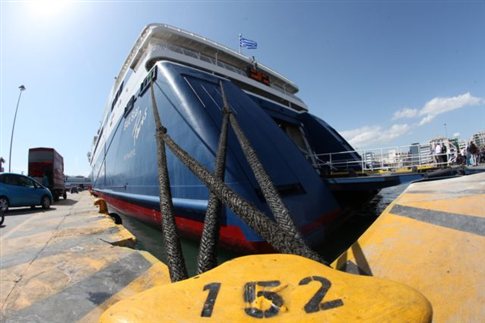 Δεμένα τα πλοία στα λιμάνια, λόγω της 48ωρης απεργίας της ΠΝΟ - Φωτογραφία 1