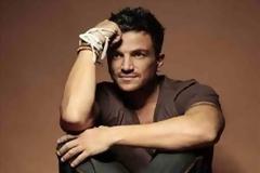 Peter Andre: «Ακόμα κλαίω καθημερινά»