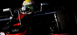 GP Κίνας - FP1: O Hamilton δίνει το ρυθμό σε μικτές συνθήκες - Φωτογραφία 1