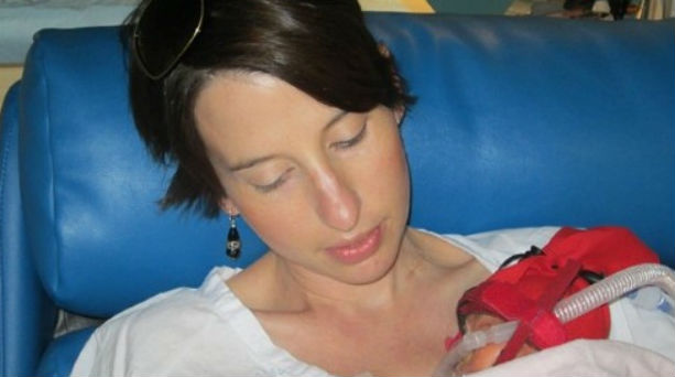 Αρνήθηκε την χημειοθεραπεία για να σώσει το παιδί της... - Φωτογραφία 1