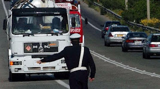 Φθιώτιδα: Τι βρήκαν οι αστυνομικοί στην καρότσα του φορτηγού; - Φωτογραφία 1