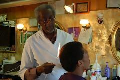 Ο παράξενος «Κομμωτής της φωτιάς»!