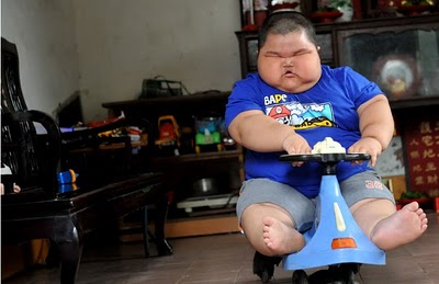 Είναι μόλις 3 ετών και ζυγίζει 57 ολόκληρα κιλά ( Photos ) - Φωτογραφία 4