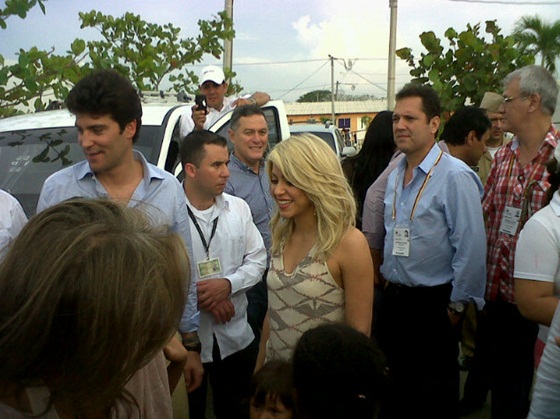 Η Shakira στην υπηρεσία 6.000 παιδιών - Φωτογραφία 2