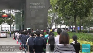 Foxconn: βίντεο παρουσιάζει το εργοστάσιο παραγωγής του iPad - Φωτογραφία 1