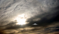 Οι Ρώσοι δεν μπορούν να πλησιάσουν στο σημείο που έπεσε το UFO! - Φωτογραφία 1