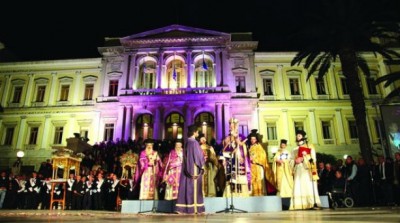 Στην Σύρο γιορτάζουν συγχρόνως το Πάσχα Καθολικοί και Ορθόδοξοι - Φωτογραφία 1