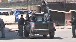 EKTAKTH EΠΙΚΑΙΡΟΤΗΤΑ: Δείτε βίντεο από ενόπλους που επιτίθενται σε Πρεσβείες στο Αφγανιστάν - Φωτογραφία 1
