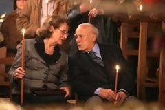 Ανθρώπινες στιγμές του Κάρολου Παπούλια...