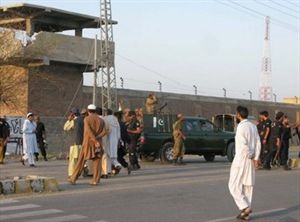 Δραπέτευσαν 381 κρατούμενοι στο Πακιστάν - Φωτογραφία 1