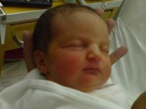 Απίστευτο: Δείτε το μωρό Καραμανλής - Φωτογραφία 1