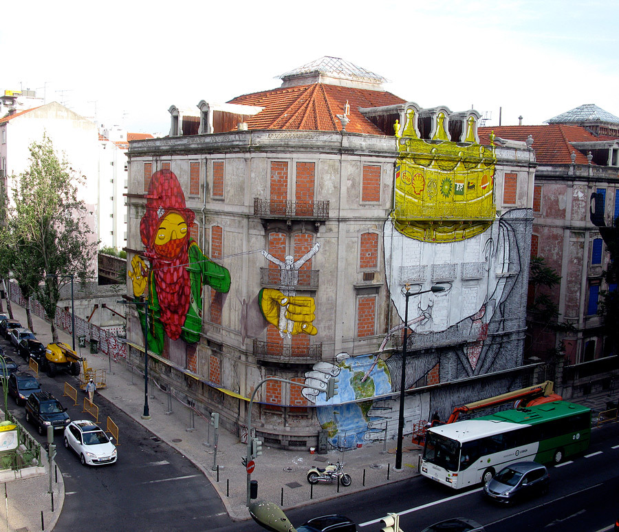 Εντυπωσιακό γκράφιτι σε κτίριο - Φωτογραφία 4