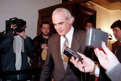 Αυτό είναι το ΚΥΣΕΑ, που υπέγραψε για τα υποβρύχια.Και φέρουν όλοι ευθύνη...