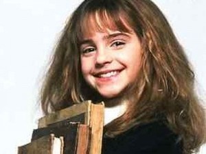 Ερμιόνη: Η φίλη του Harry Potter μεγάλωσε και έγινε κουκλάρα... - Φωτογραφία 1