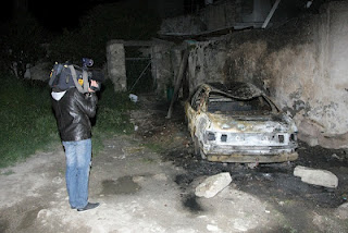 Πυρπόλησαν αυτοκίνητα Βουλγάρων στους Κουνάβους Ηρακλείου μετά την συμπλοκή! [video] - Φωτογραφία 1