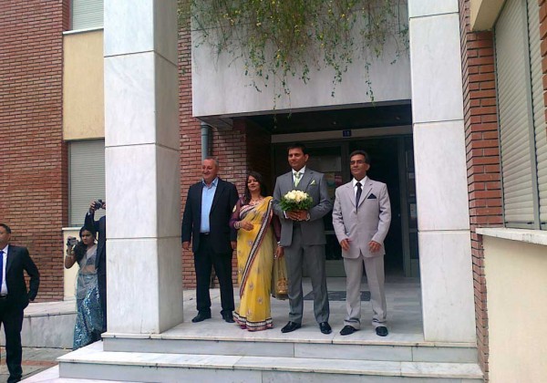 Τρίκαλα : Ινδός παντρεύτηκε Ελληνίδα! - Φωτογραφία 3
