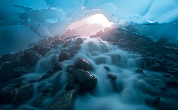 Συναρπαστικές φωτογραφίες μέσα από παγετώνα! - Φωτογραφία 5