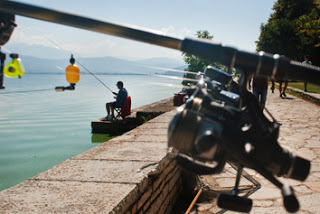 Ψαράδες απ' όλη την Ελλάδα ψάρεψαν στη λίμνη Παμβώτιδα! - Φωτογραφία 1