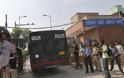 Ινδία: Θανατική ποινή για τους τέσσερις βιαστές πρότεινε ο εισαγγελέας