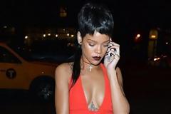 Η Rihanna με χαίτη