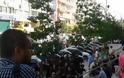 ΤΩΡΑ: Συγκέντρωση των οπαδών του ΠΑΟΚ έξω από τα δικαστήρια