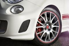 «Γιορτάζοντας το Σύμβολο»: το Abarth 595 50th Anniversary κάνει ντεμπούτο στην Φρανκφούρτη - το πιο δυνατό Abarth 595 που κατασκευάστηκε ποτέ