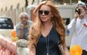 Η Lindsay Lohan προσέλαβε υπάλληλο για να την κρατάει νηφάλια