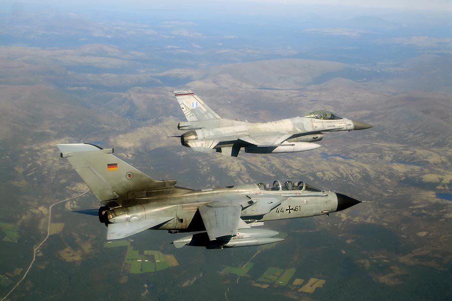 H Eλληνίδα αμαζόνα των F16 που εντυπωσίασε το Ν.Α.Τ.Ο - Φωτογραφία 6