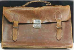 Αναγνώστρια έχασε μια τσάντα στο Χαλάνδρι - Φωτογραφία 1
