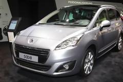 Το ανανεωμένο Peugeot 5008