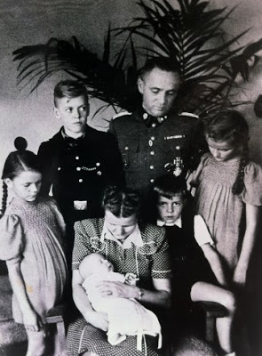 Η κρυφή ζωή της κόρης ενός ναζί - Συγκλονιστική ιστορία - Φωτογραφία 5