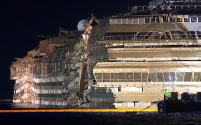 Επιτυχής η ανόρθωση του Costa Concordia - Δείτε φωτογραφίες - Φωτογραφία 2