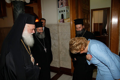 Η ισχυρή γυναίκα της Ρωσίας στον Αρχιεπίσκοπο Ιερώνυμο - Φωτογραφία 2