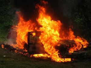 Έκαψε το αυτοκίνητο 55χρονου στη Κίσαμο - Συνελήφθη και ομολόγησε ο δράστης - Φωτογραφία 1