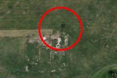 Περίεργη μορφή σε φωτογραφία του Google Earth από χωριό-φάντασμα