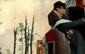 Απαγορεύονται τα φιλιά – Πρόστιμο σε όσους... σαλιαρίζουν στα μέσα μαζικής μεταφοράς της Βιέννης