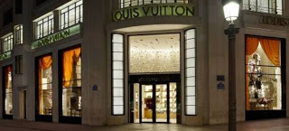 Τα ταχυφαγεία κλείνουν το κατάστημα της Lοuis Vuitton στην Κηφισιά – Για υποβάθμιση της περιοχής μιλούν οι άνθρωποι της εταιρίας - Φωτογραφία 1