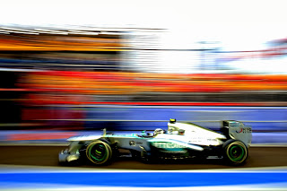 F1 GP Σιγκαπούρης - FP1: Ο Hamilton δίνει το ρυθμό - Φωτογραφία 1