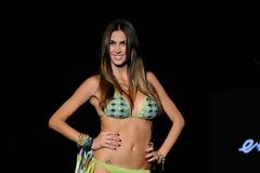 Η Melissa Satta με Emamo bikini στο Fashion show του Μιλάνο