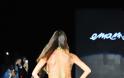 Η Melissa Satta με Emamo bikini στο Fashion show του Μιλάνο - Φωτογραφία 6